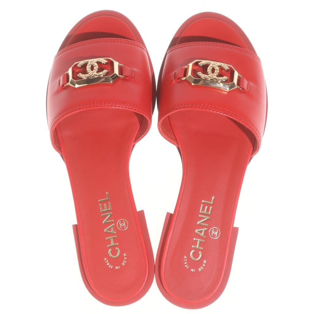 Chanel CC Logo Plate Leather Flat Sandals Shoes — view 4