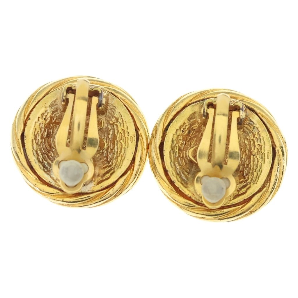 Chanel CC Logo Round Earrings Gold — view 2