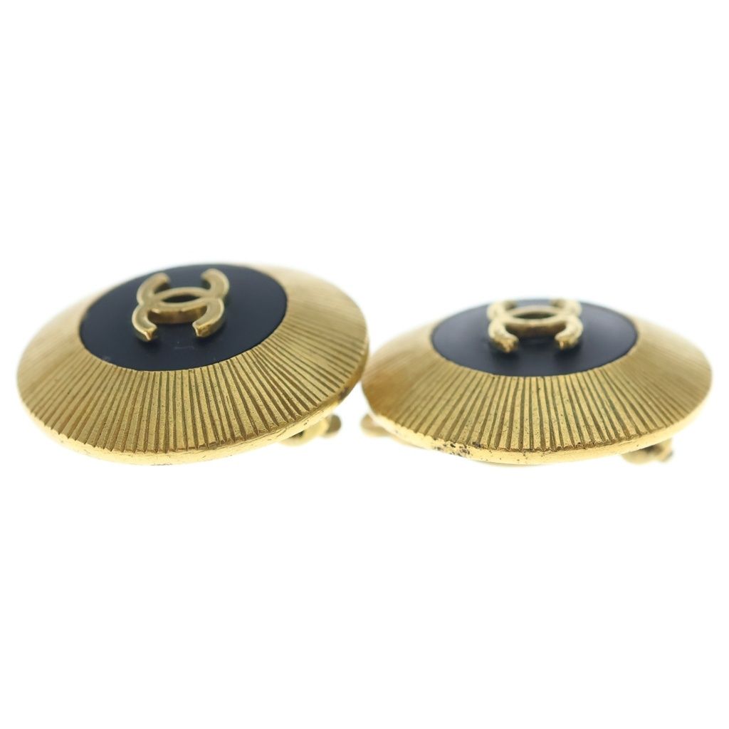 Chanel CC Logo Oval Earrings Gold Black — view 4