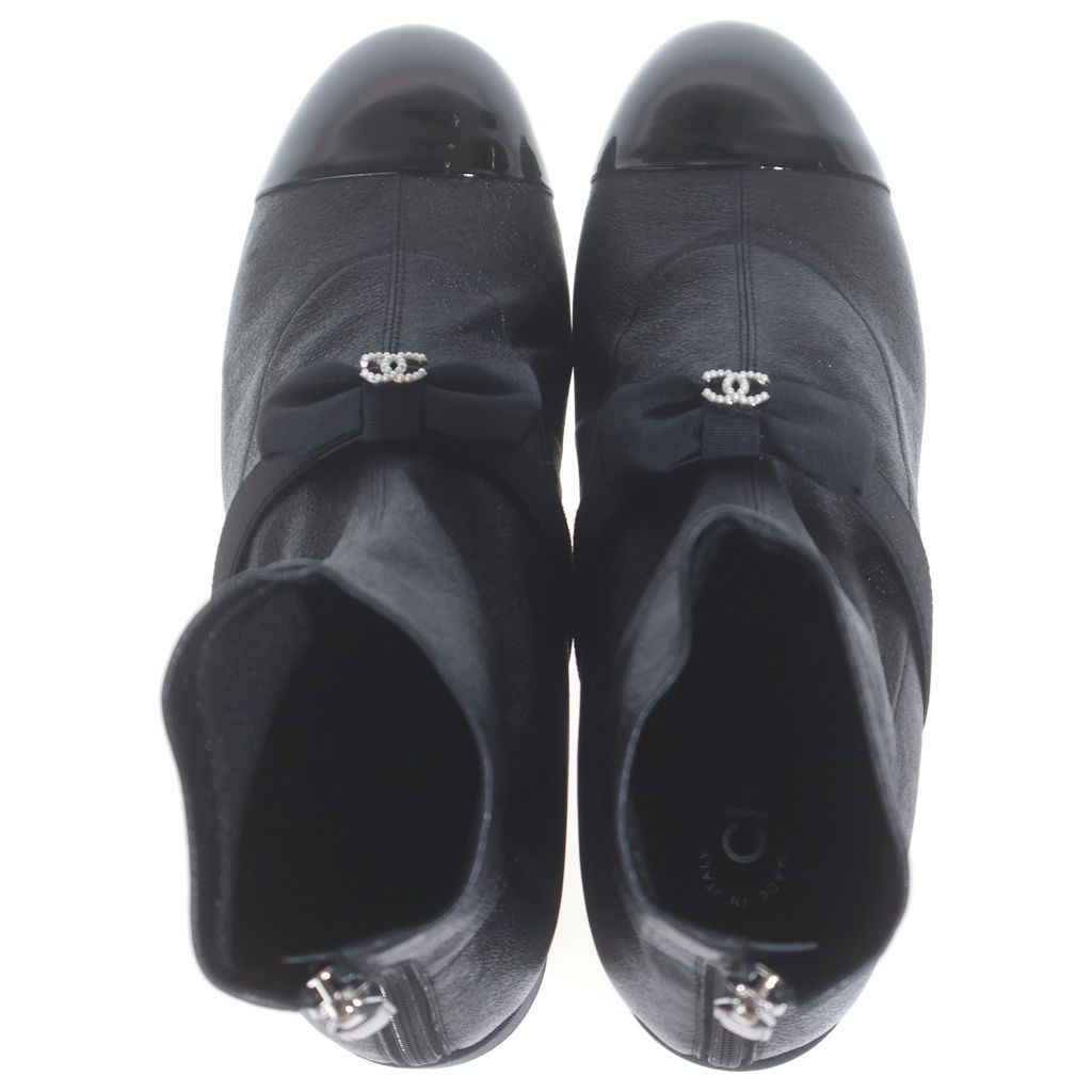 Chanel CC Logo Ribbon Pearl Short Boots Black — view 4