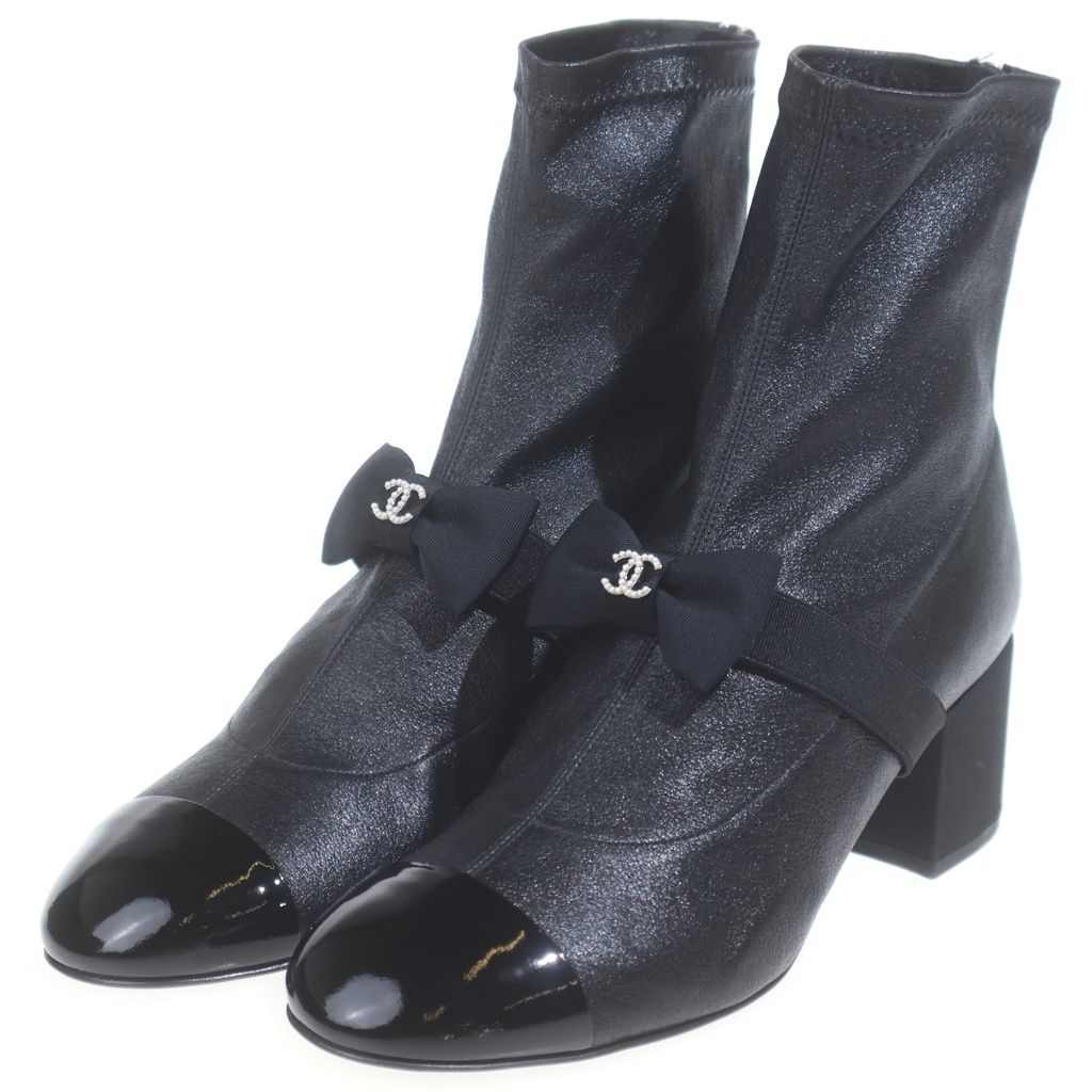 Chanel CC Logo Ribbon Pearl Short Boots Black — view 2