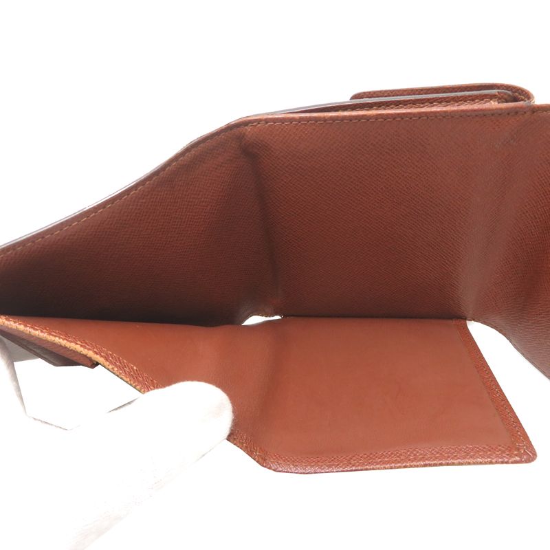 Louis Vuitton Bifold Wallet — view 6