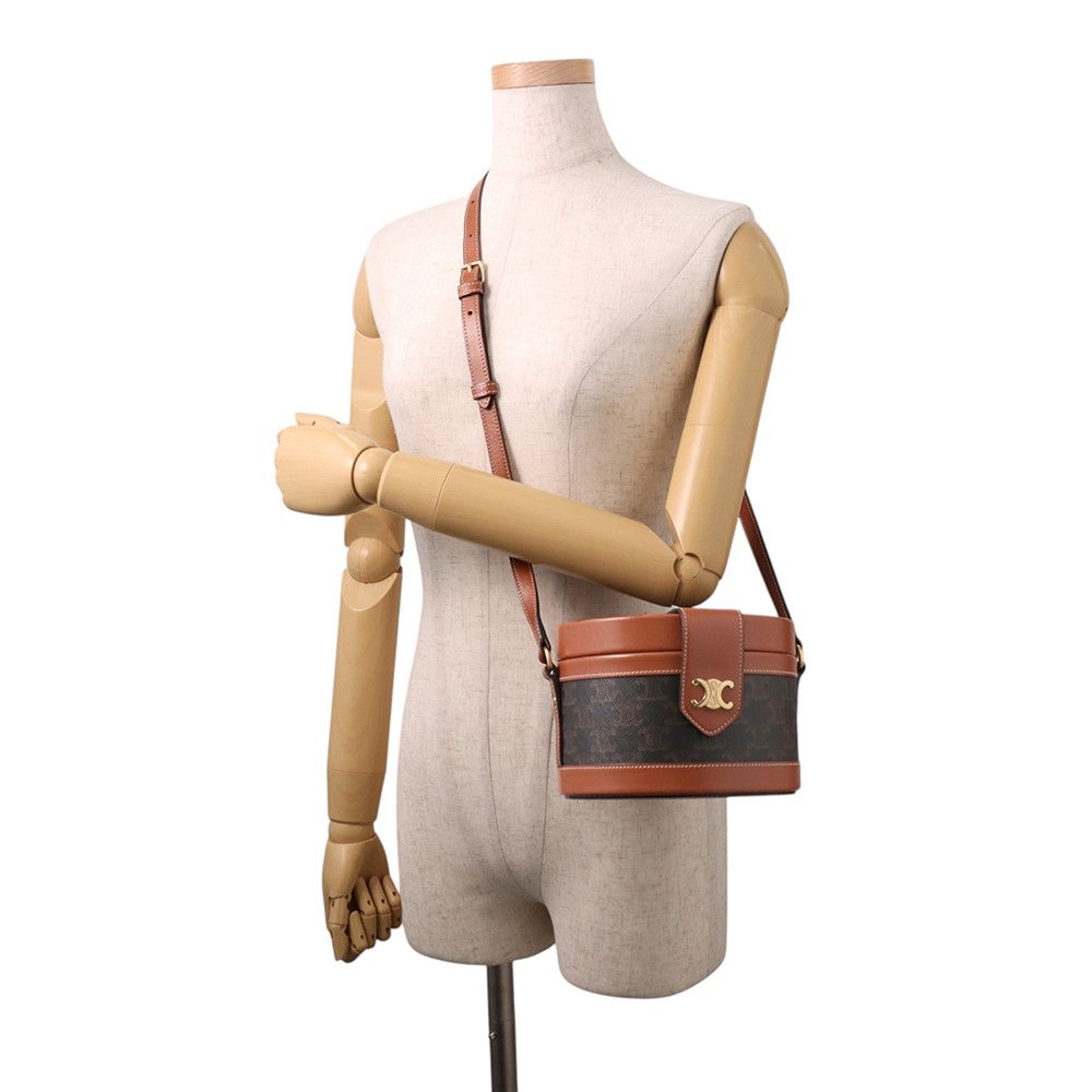 Celine Shoulder Bag Triomphe Tumble Leather — view 4