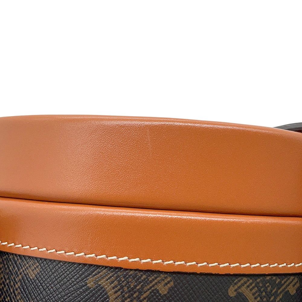 Celine Shoulder Bag Triomphe Tumble Leather — view 6