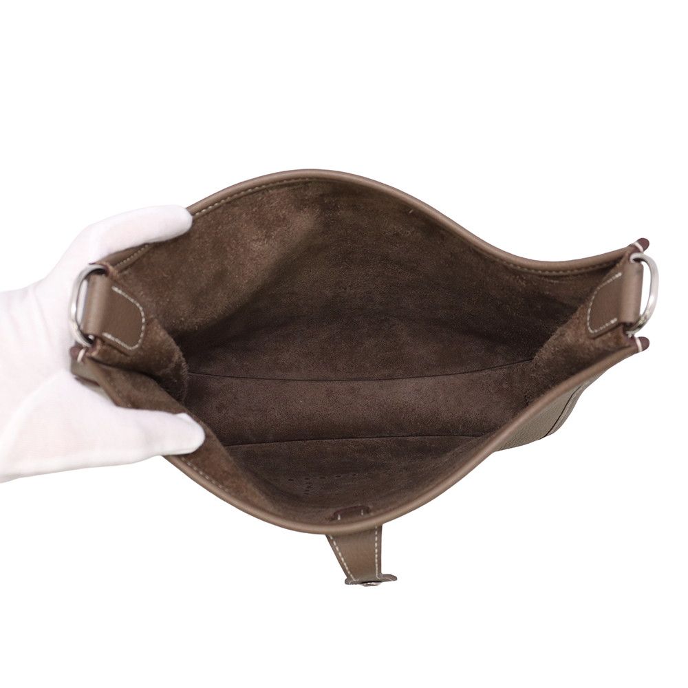 Hermes Shoulder Bag Evelyne 3 PM Etoupe Silver Taurillon Clemence — view 5