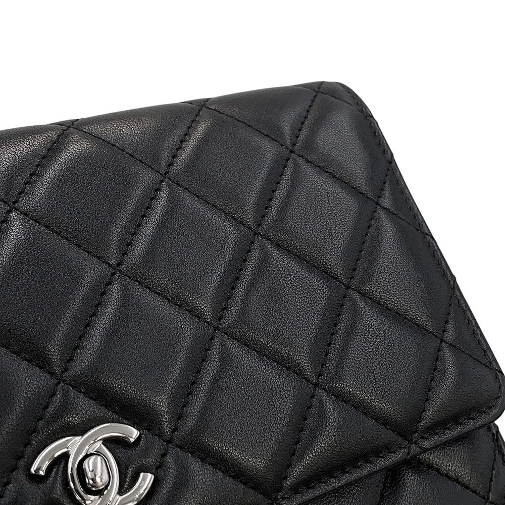 Chanel Chain Wallet Classic Quilted CC Logo Lambskin Black — view 7