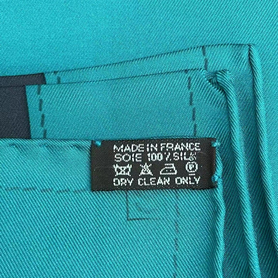 Hermes Carre 90 Monsieur Et Madame All Over Pattern Silk Scarf Blue — view 6