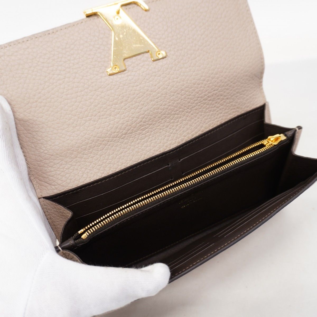 Louis Vuitton Wallet Taurillon Portefeuille Capucines Galle — view 3