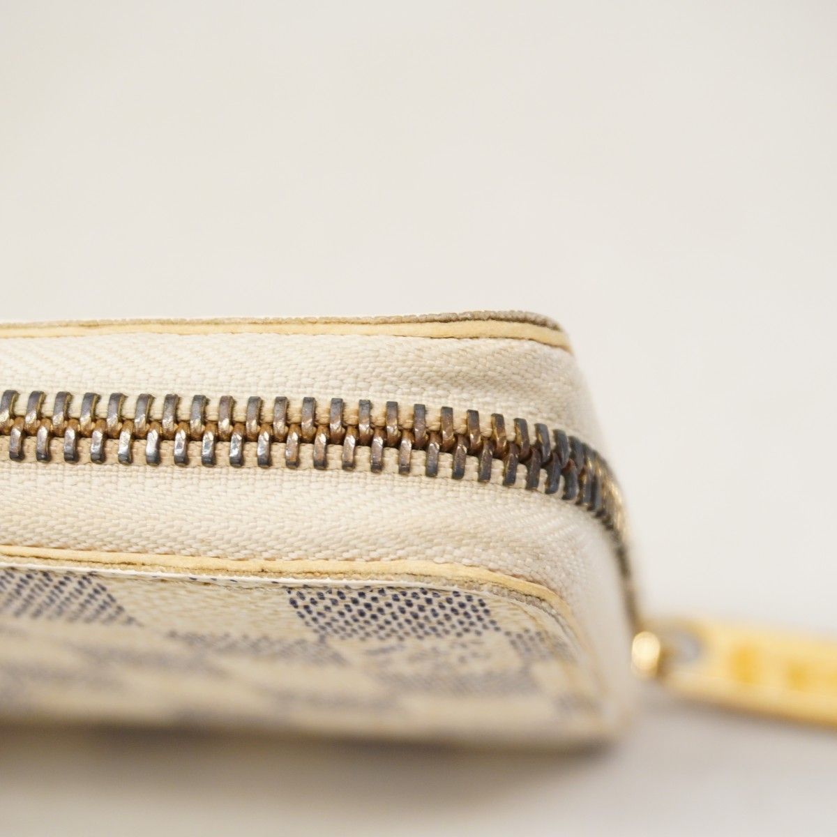 Louis Vuitton Wallet Damier Azur Zippy White — view 7