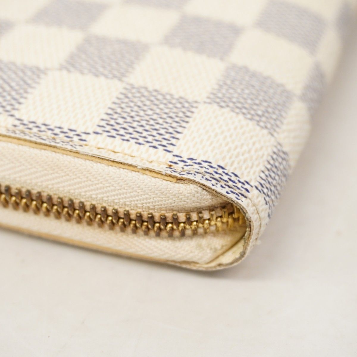 Louis Vuitton Wallet Damier Azur Zippy White — view 5