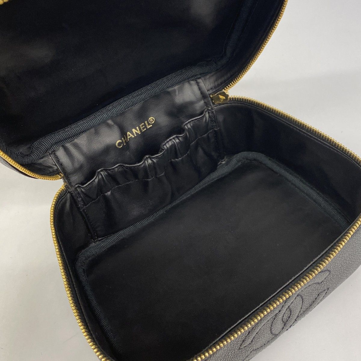 Chanel Vanity Bag Caviar Leather Black Gold — view 4