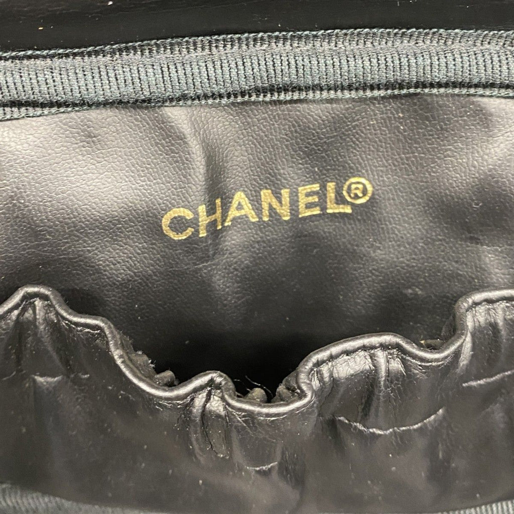 Chanel Vanity Bag Caviar Leather Black Gold — view 5