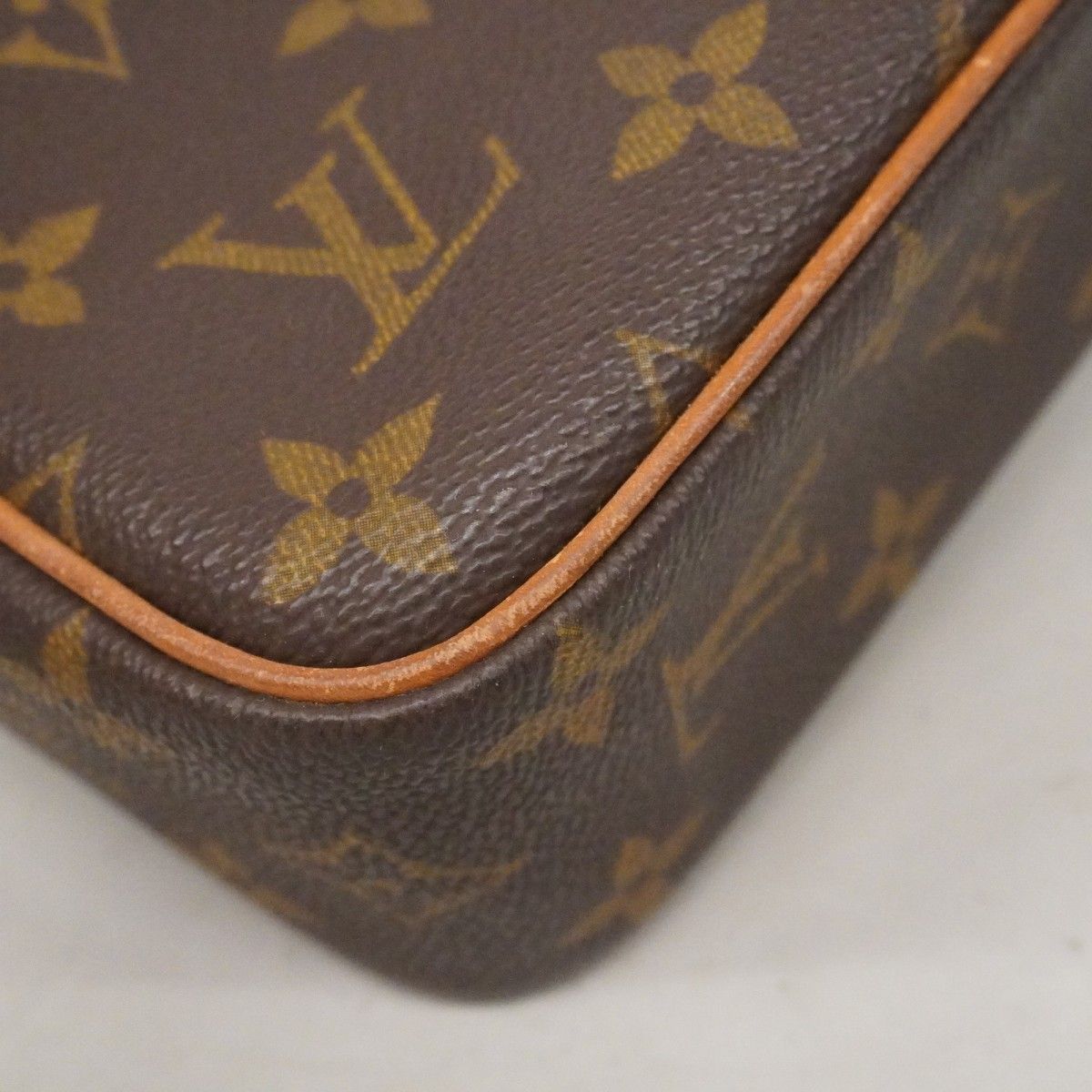 Louis Vuitton Clutch Monogram Compiegne 23 Brown — view 8