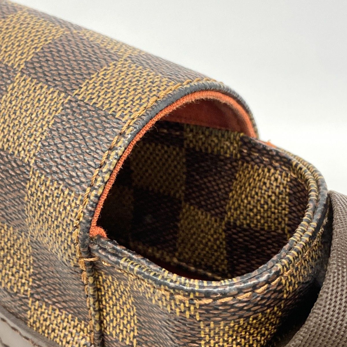 Louis Vuitton Shoulder Bag Damier Bastille Ebene — view 7
