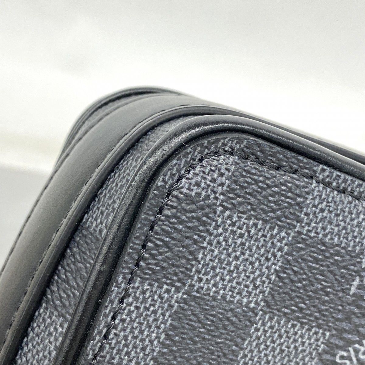 Louis Vuitton Shoulder Bag Damier Graphite Studio Messenger Black — view 6