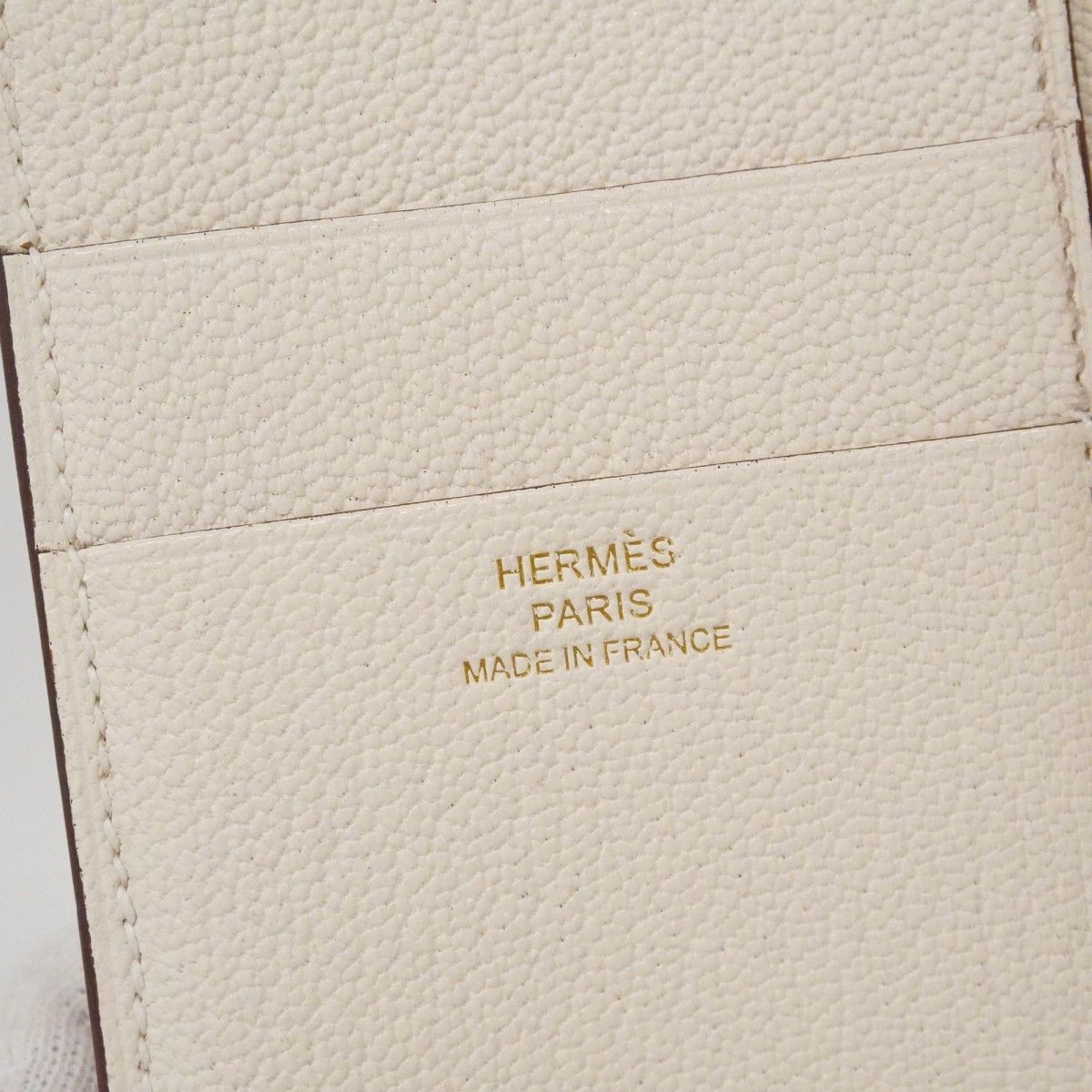 Hermes Trifold Wallet Bearn Combine Chevre Mysore Mushroom Gold — view 4