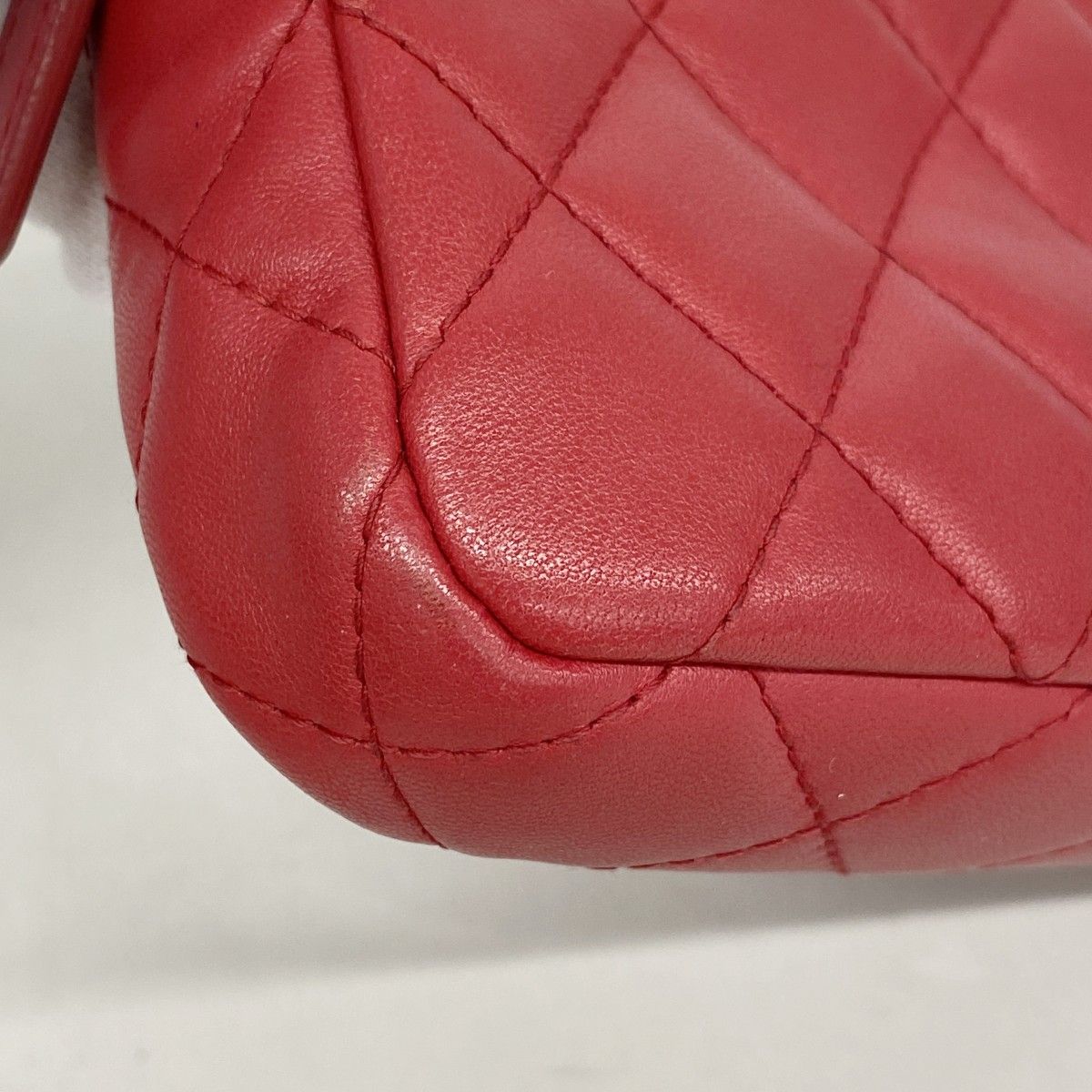 Chanel Shoulder Bag Quilted Lambskin Red Champagne Gold — view 7