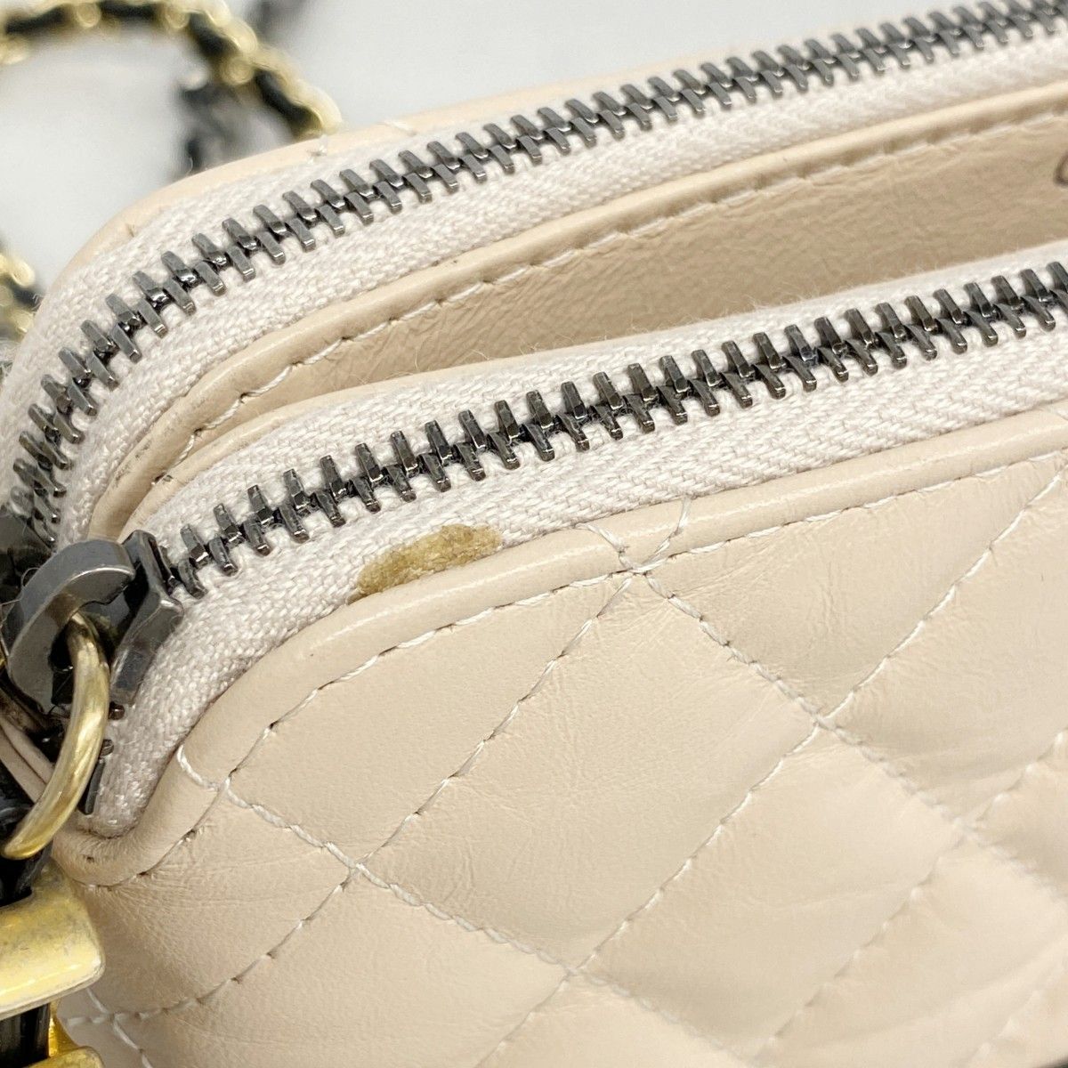 Chanel Shoulder Bag Gabrielle Lambskin Beige Black Gold Silver — view 7