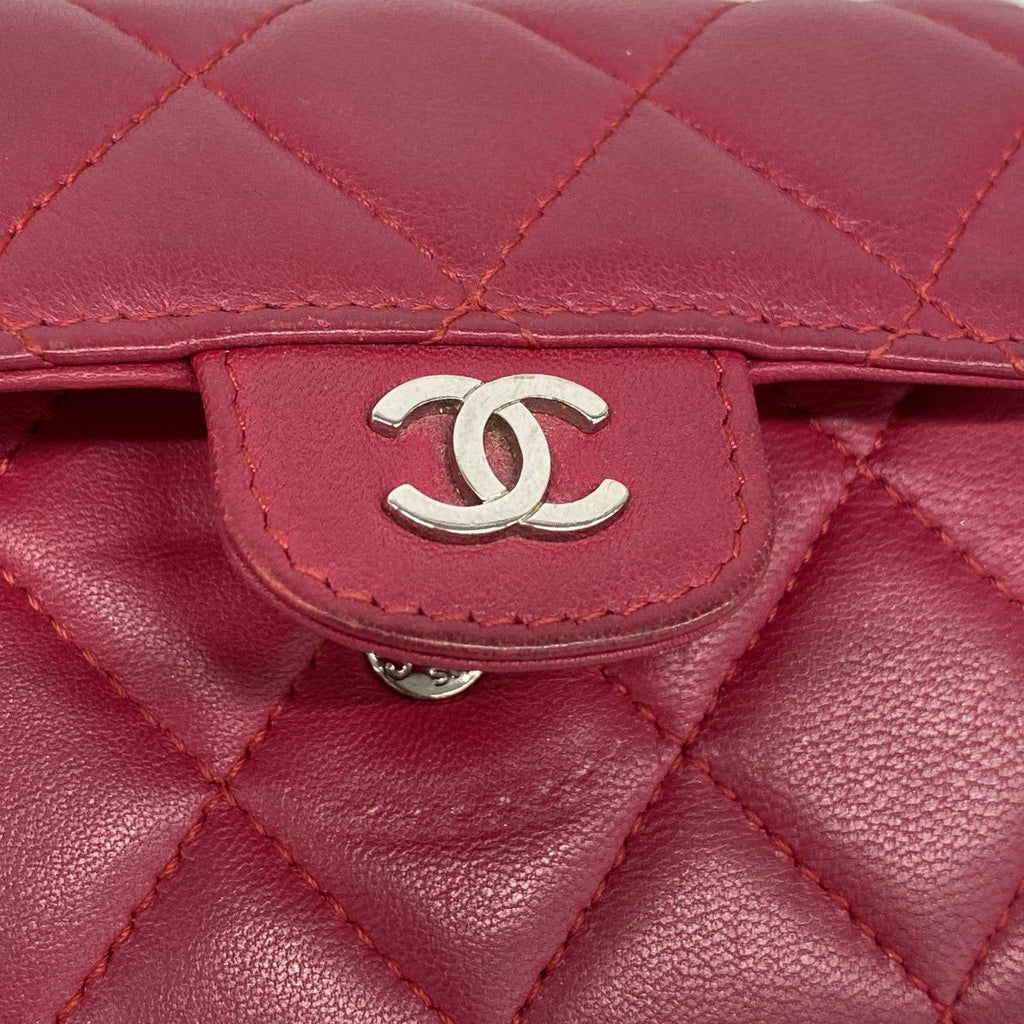 Chanel Card Case Quilted Lambskin Red Silver — view 8