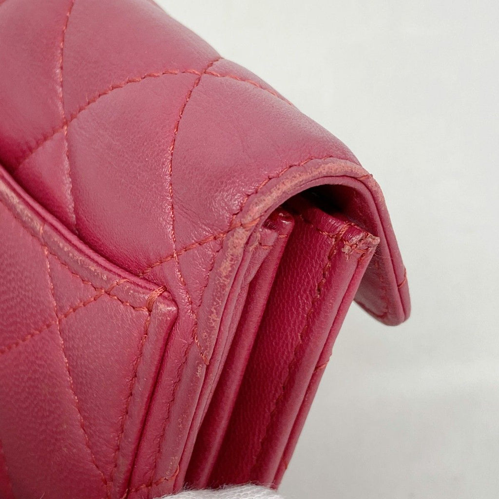 Chanel Card Case Quilted Lambskin Red Silver — view 5