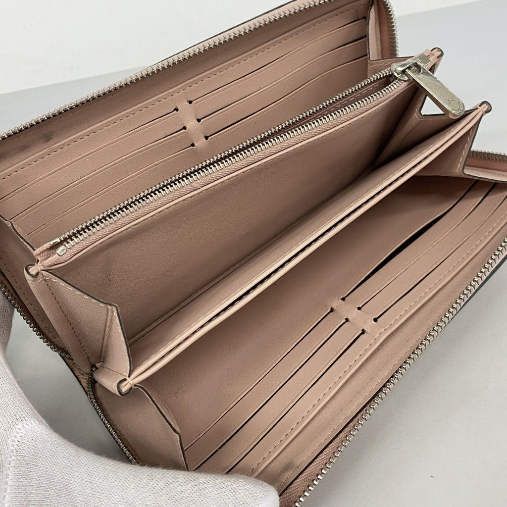 Louis Vuitton Wallet Mahina Zippy Magnolia — view 3