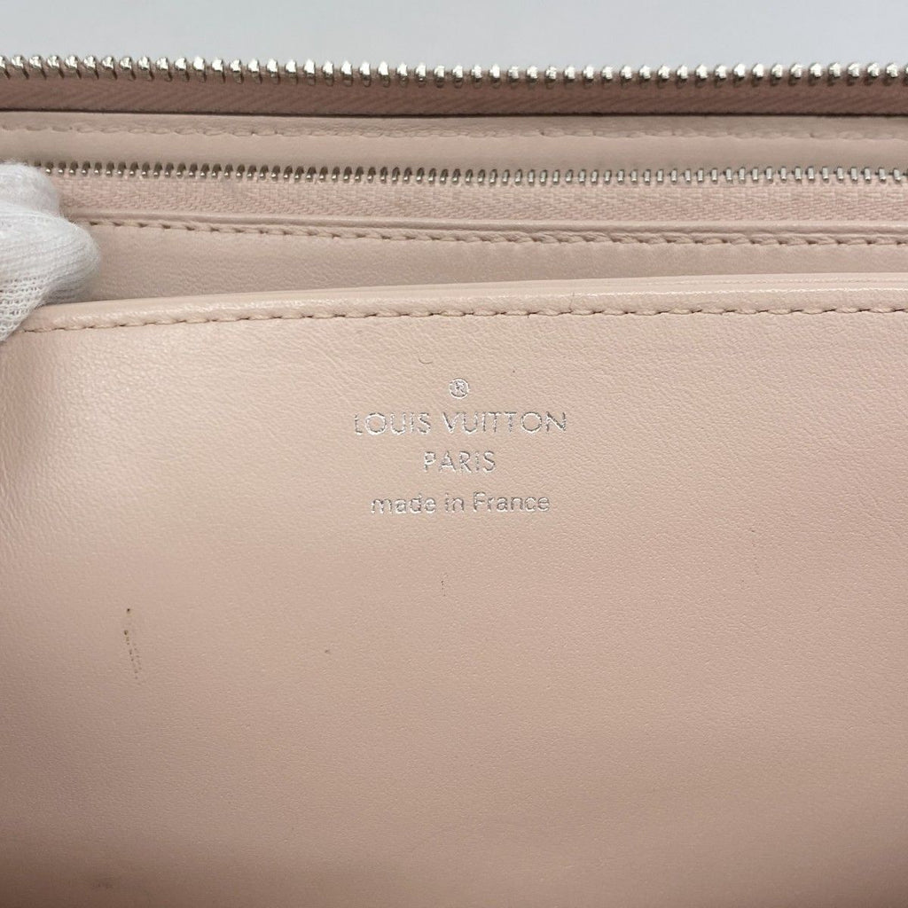 Louis Vuitton Wallet Mahina Zippy Magnolia — view 4