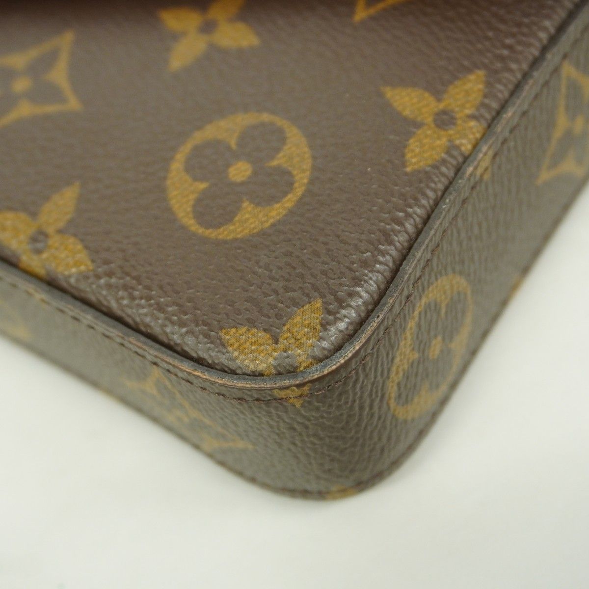 Louis Vuitton Shoulder Wallet Monogram Pochette Felicity Brown Fuchsia — view 7