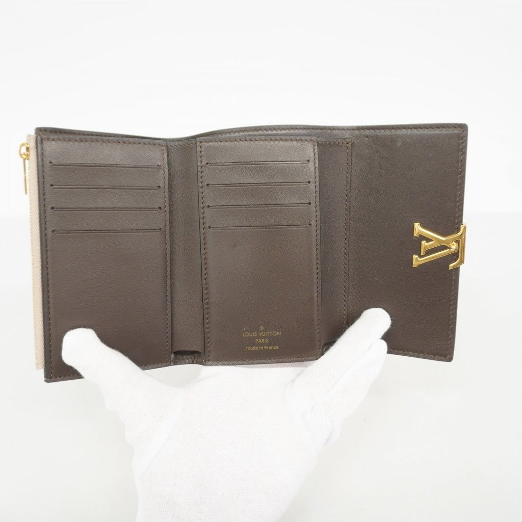 Louis Vuitton Trifold Wallet Portefeuille Capucines Compact Galle — view 3
