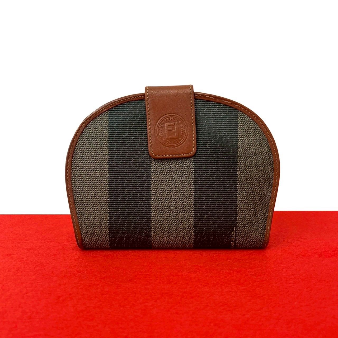 Fendi Vintage Pecan Pattern Leather Bifold Wallet Mini Billfold Coin Case Brown