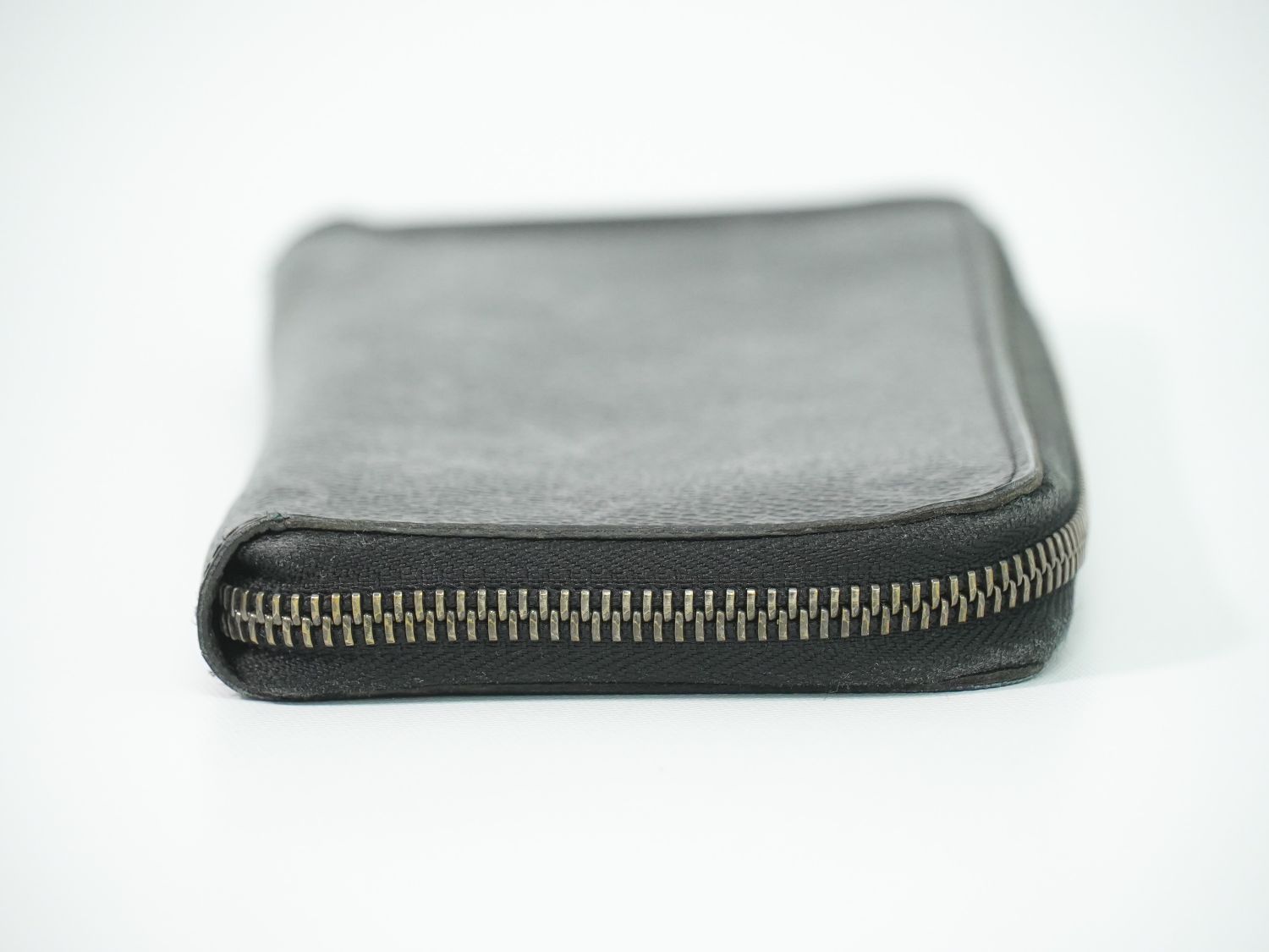 Louis Vuitton LV Zippy Wallet Vertical Monogram Eclipse Black Gray — view 4