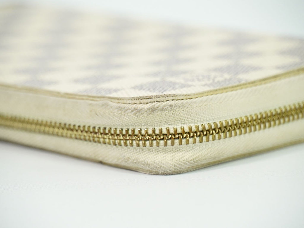 Louis Vuitton LV Zippy Organizer Damier Azur Wallet White Gray — view 7