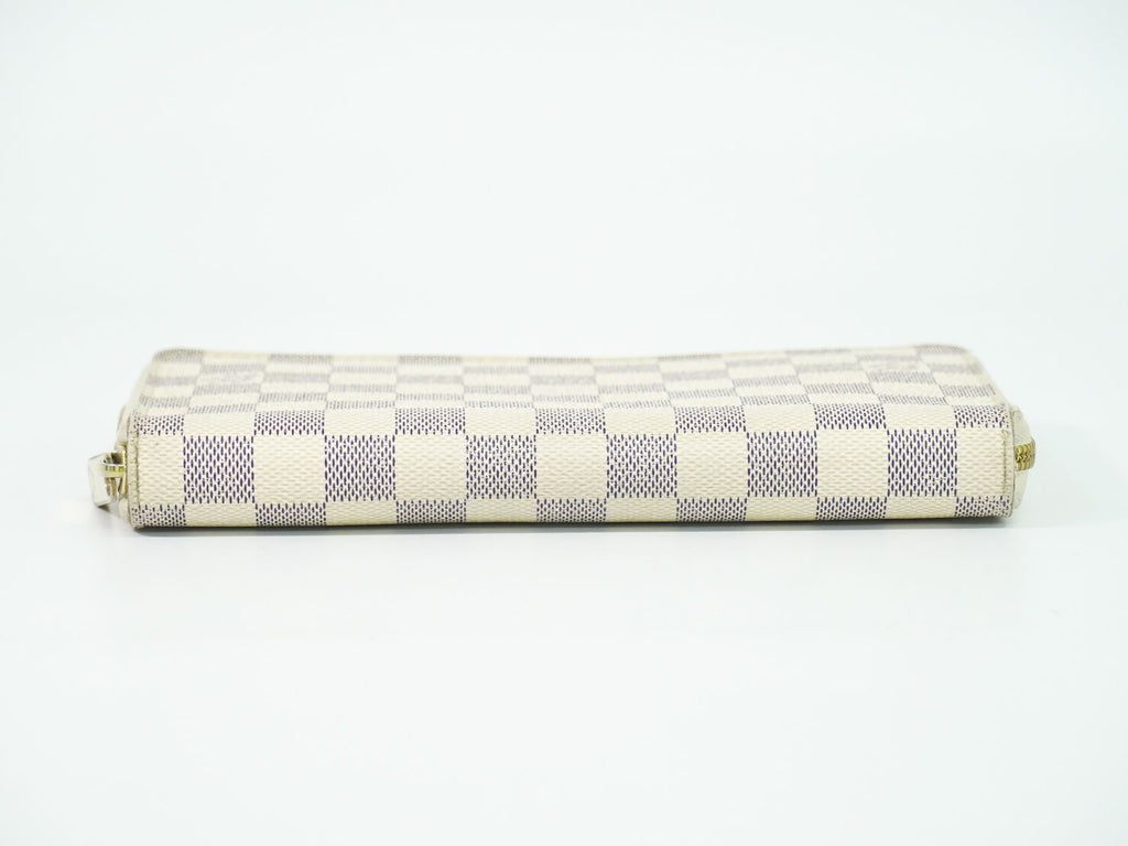 Louis Vuitton LV Zippy Organizer Damier Azur Wallet White Gray — view 3
