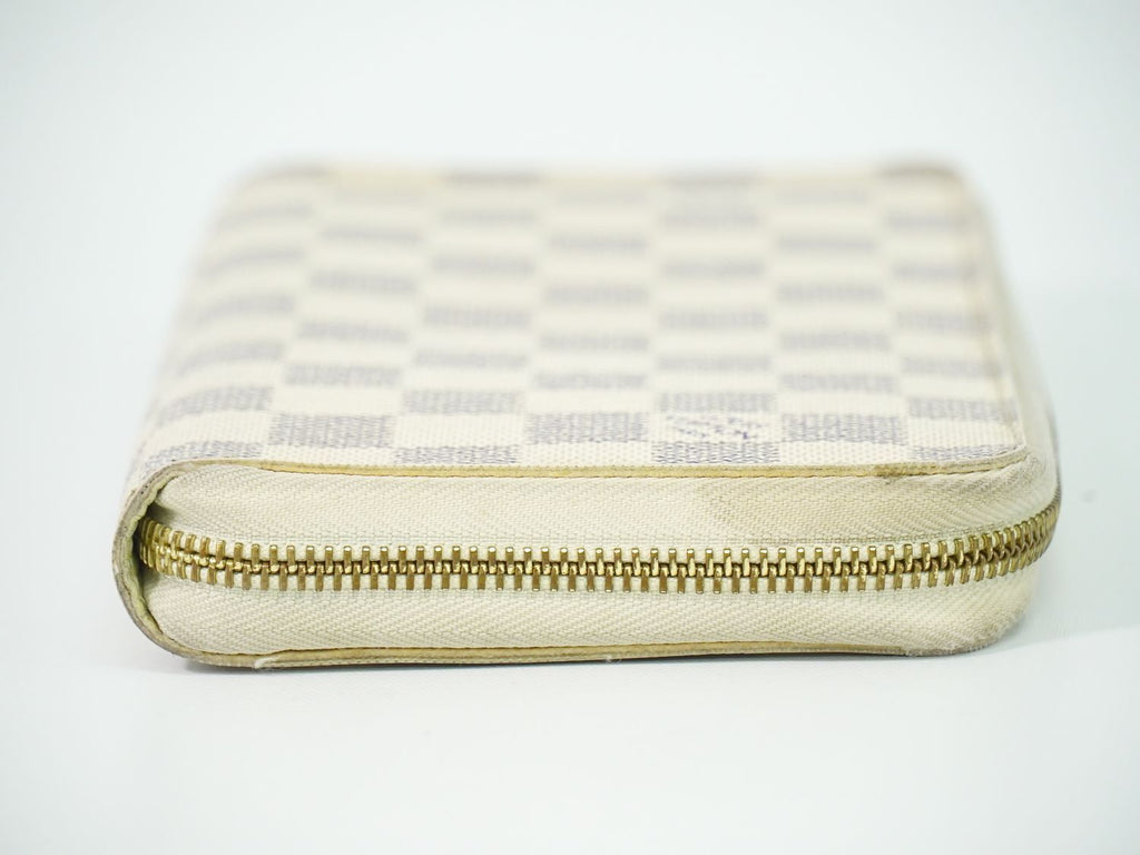 Louis Vuitton LV Zippy Organizer Damier Azur Wallet White Gray — view 4