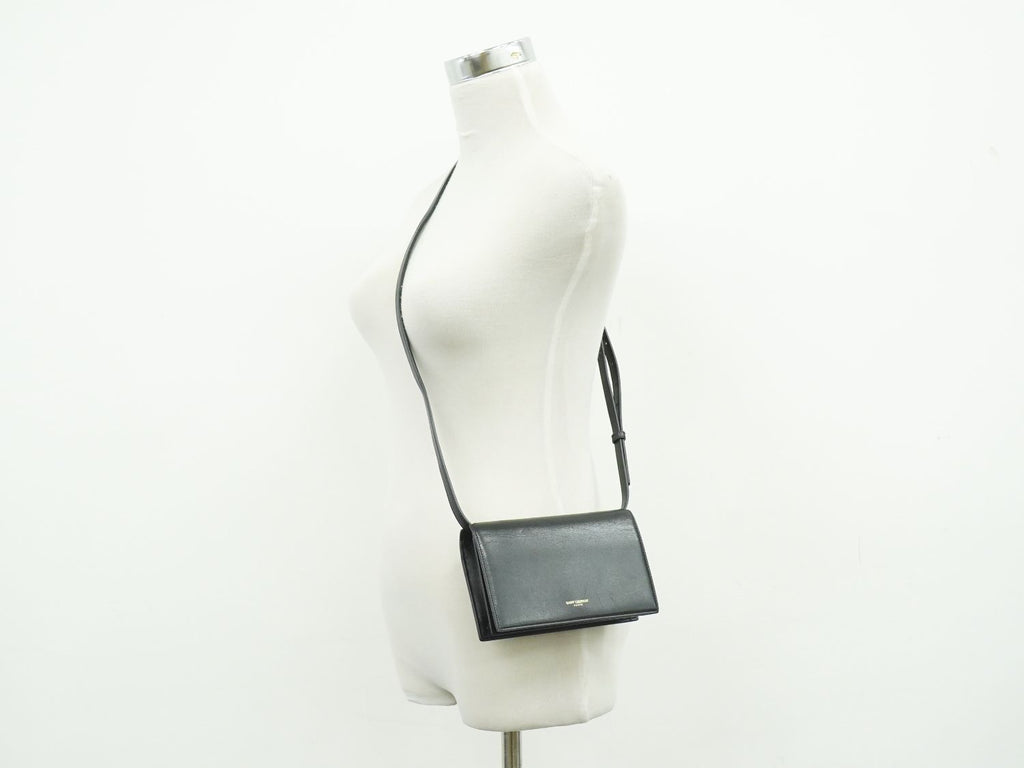 Saint Laurent Leather Shoulder Bag Pochette Black — view 6
