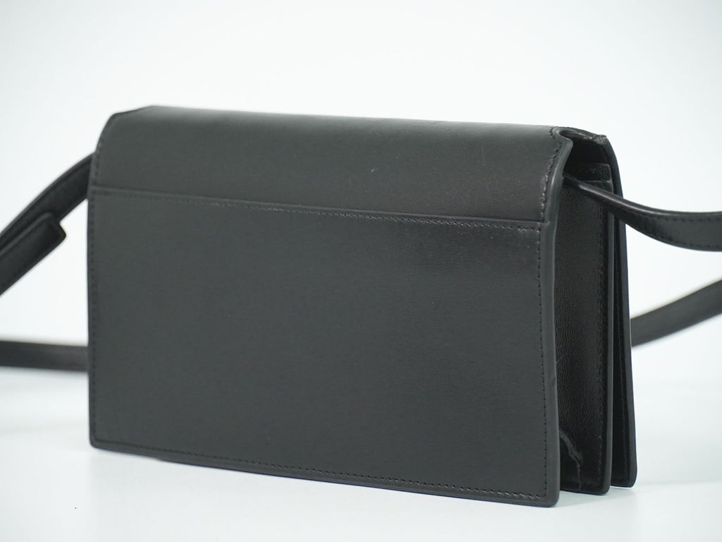 Saint Laurent Leather Shoulder Bag Pochette Black — view 2