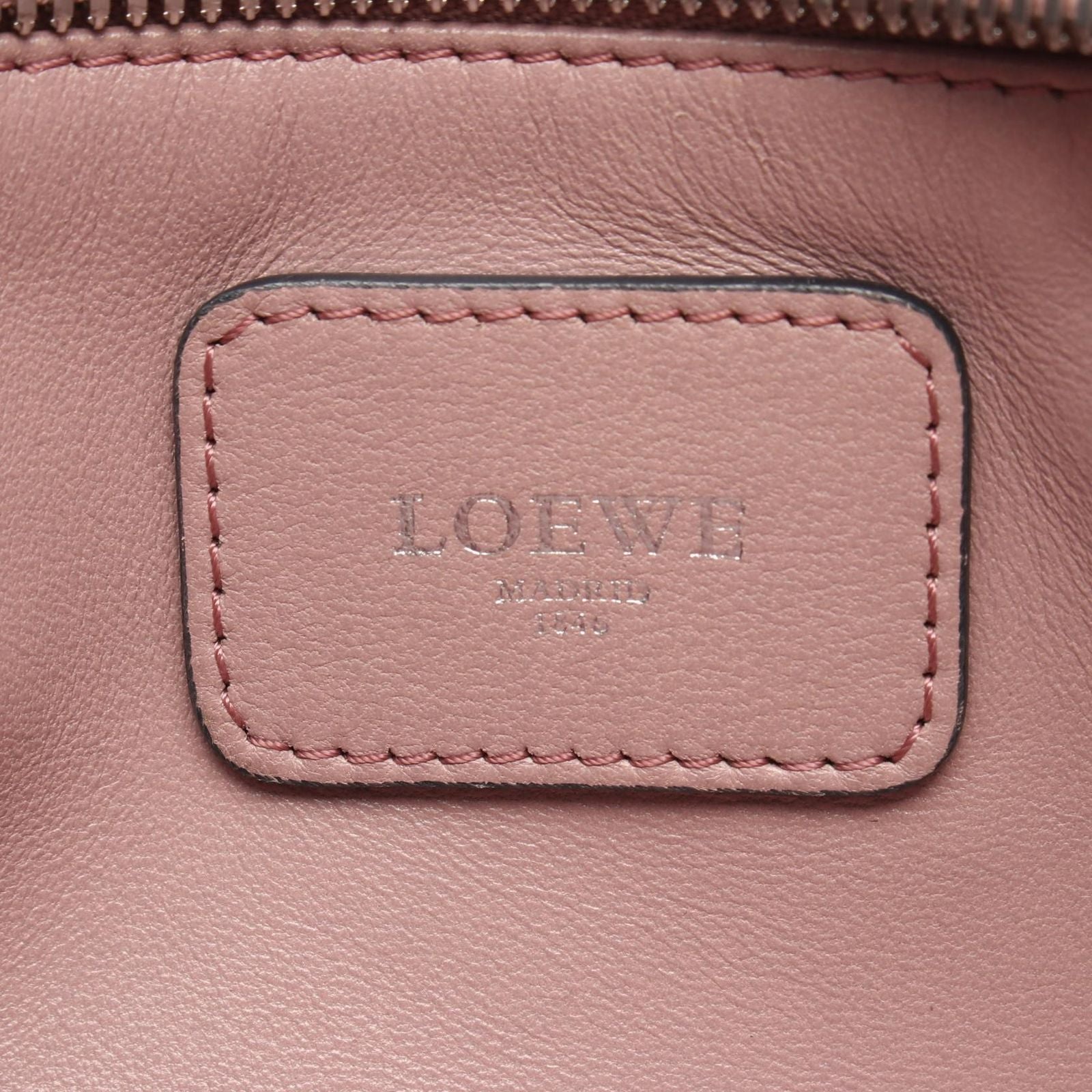 Loewe Handbag Amazona 28 Mauve Pink Leather — view 4