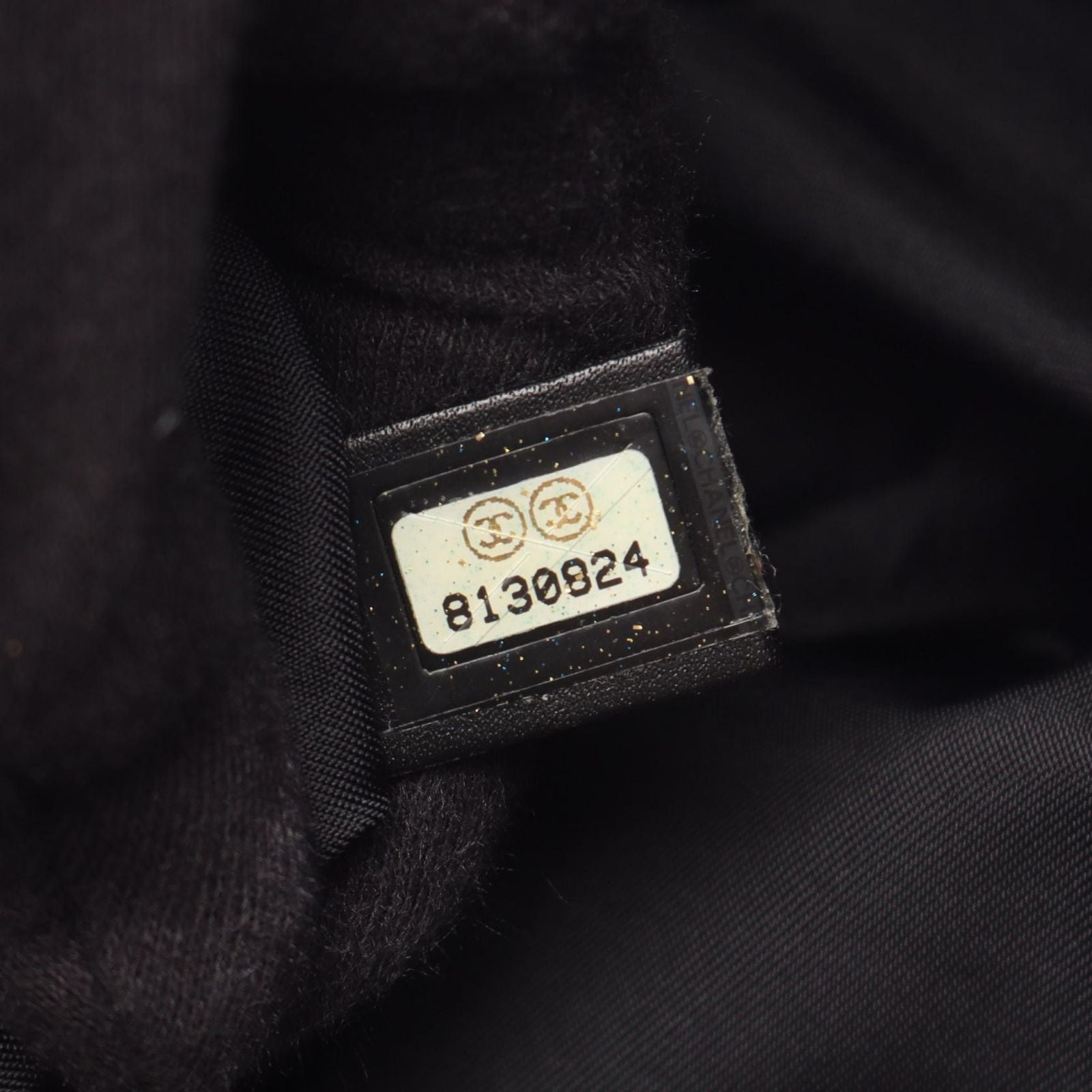 Chanel Tote New Travel Line Black Leather — view 5