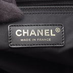 Chanel Tote New Travel Line Black Leather — view 4
