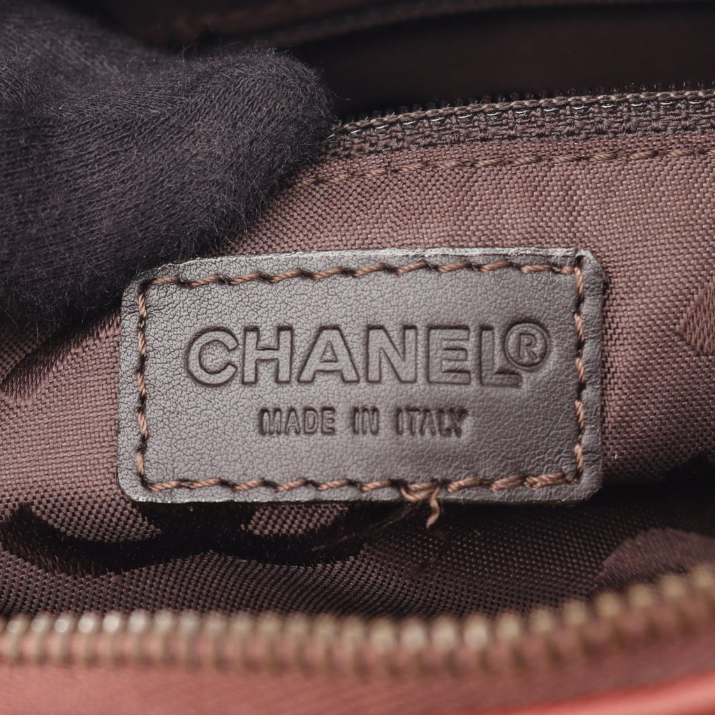 Chanel Handbag Wild Stitch Brown Leather — view 4