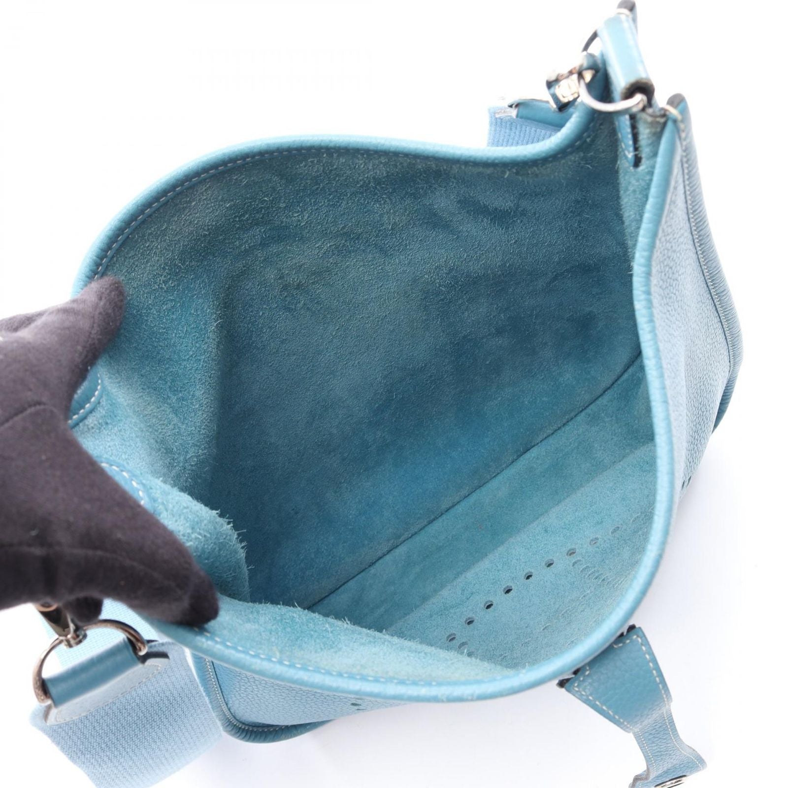 Hermes Shoulder Bag Evelyne 3 Trois PM Blue Jean Leather — view 3