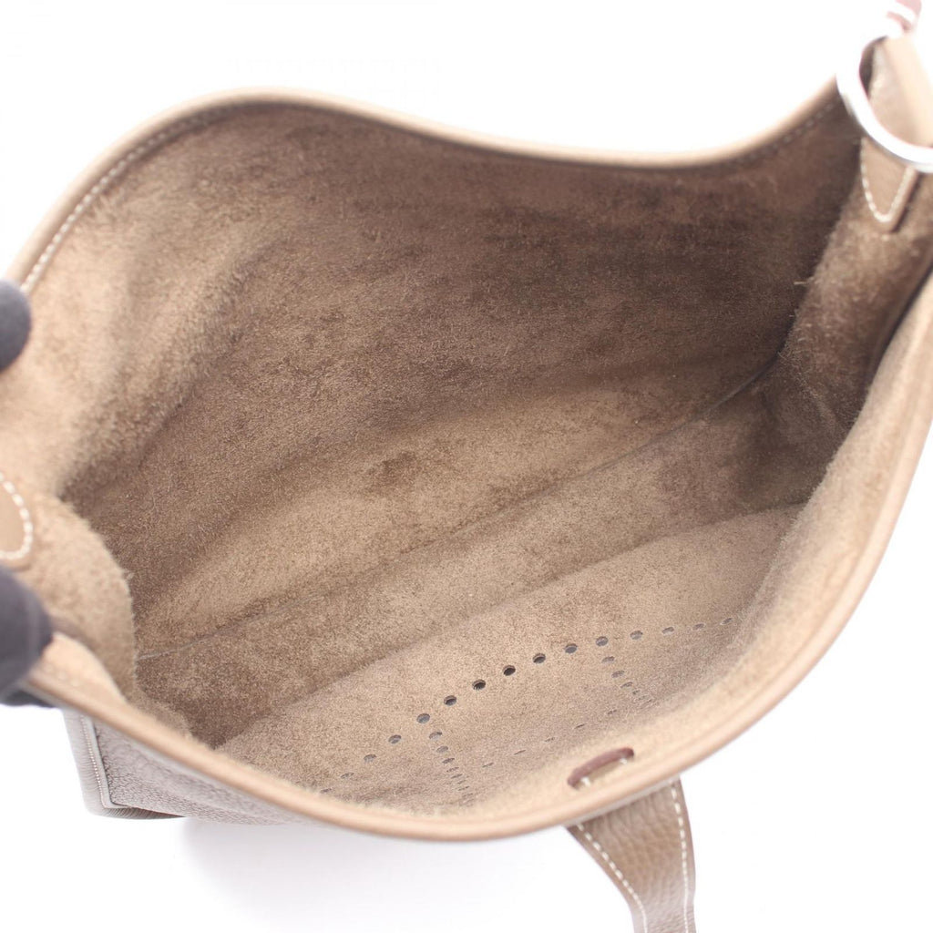 Hermes Shoulder Bag Evelyne 3 Trois PM Etoupe Leather — view 3