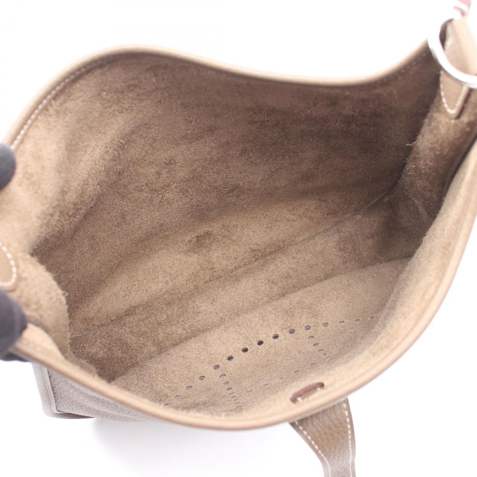 Hermes Shoulder Bag Evelyne 3 Trois PM Etoupe Leather — view 3
