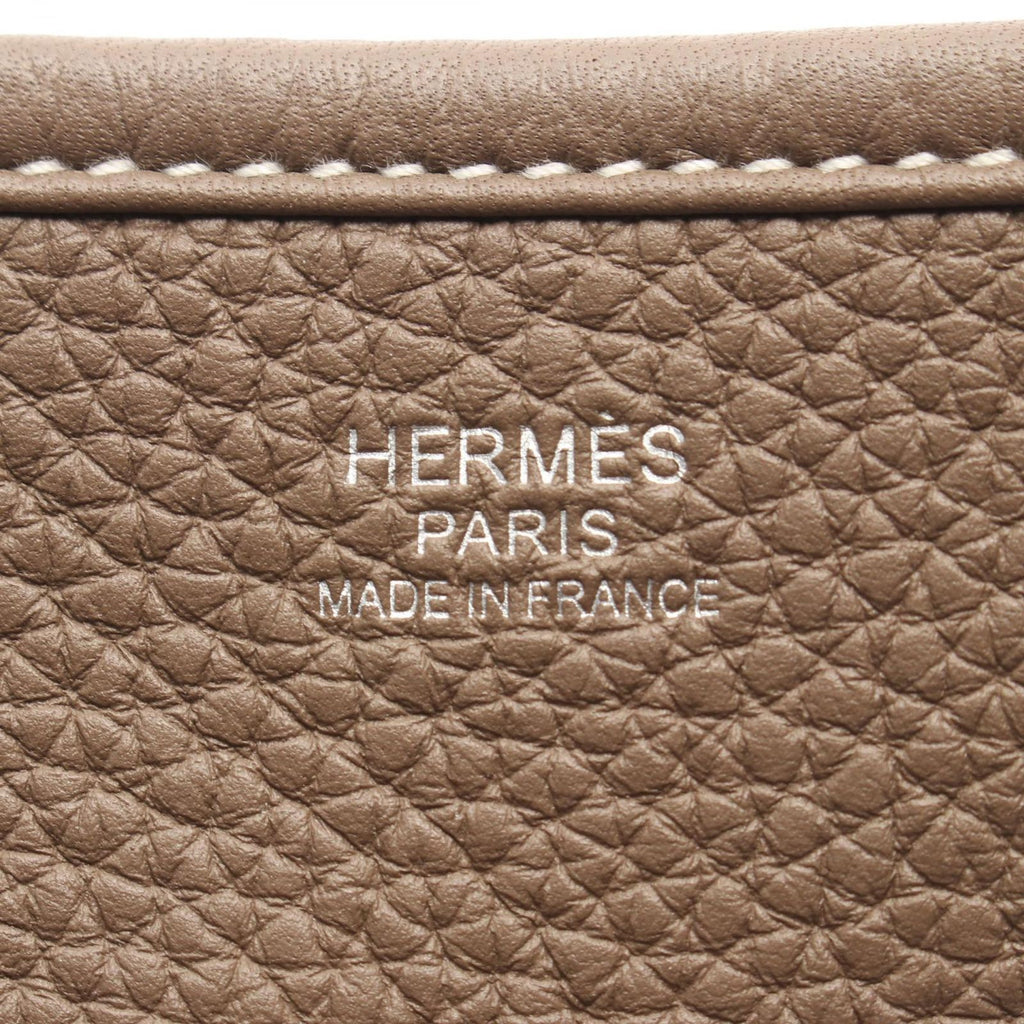 Hermes Shoulder Bag Evelyne 3 Trois PM Etoupe Leather — view 4