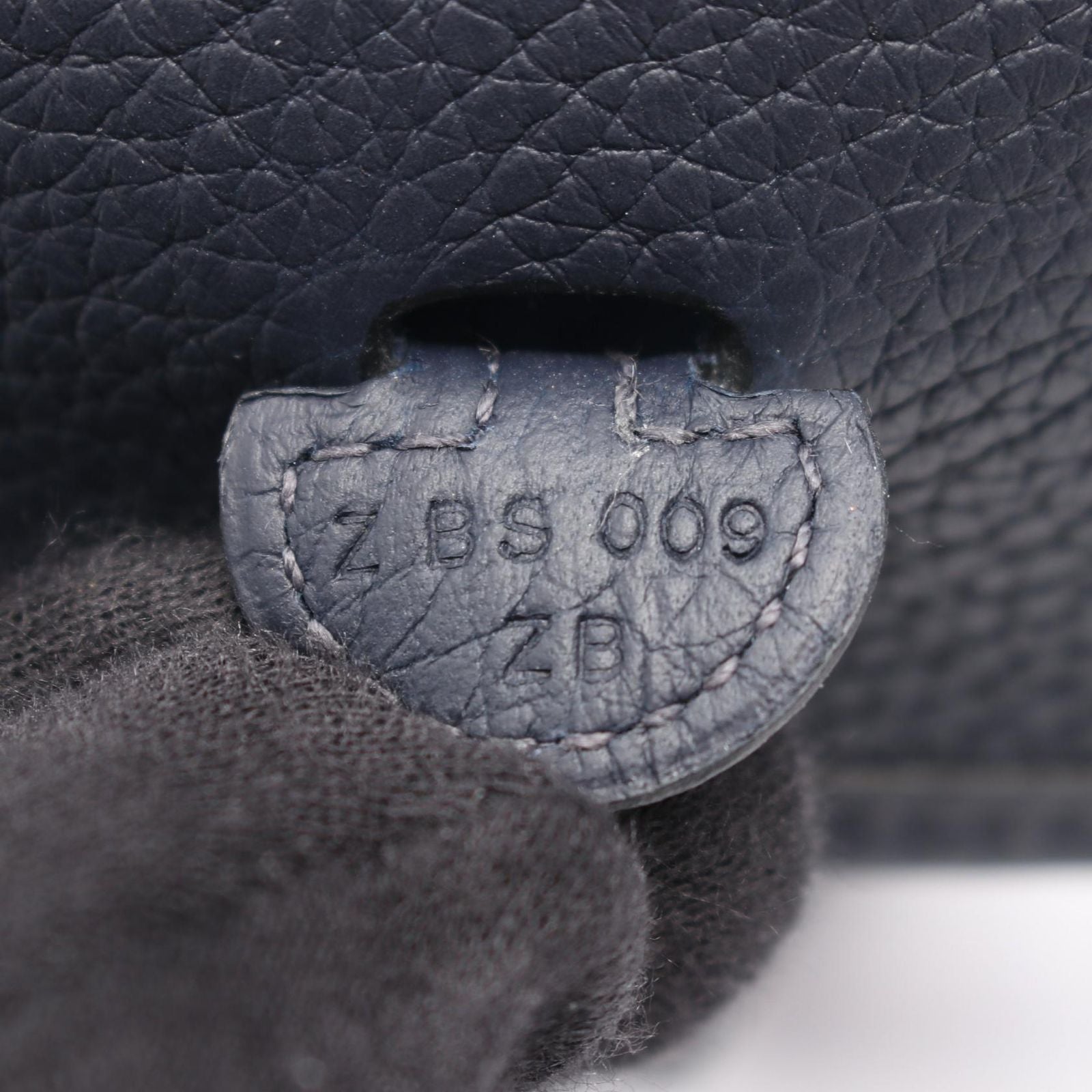 Hermes Shoulder Bag Evelyne TPM Amazon Blue Nuit Leather TPM — view 5
