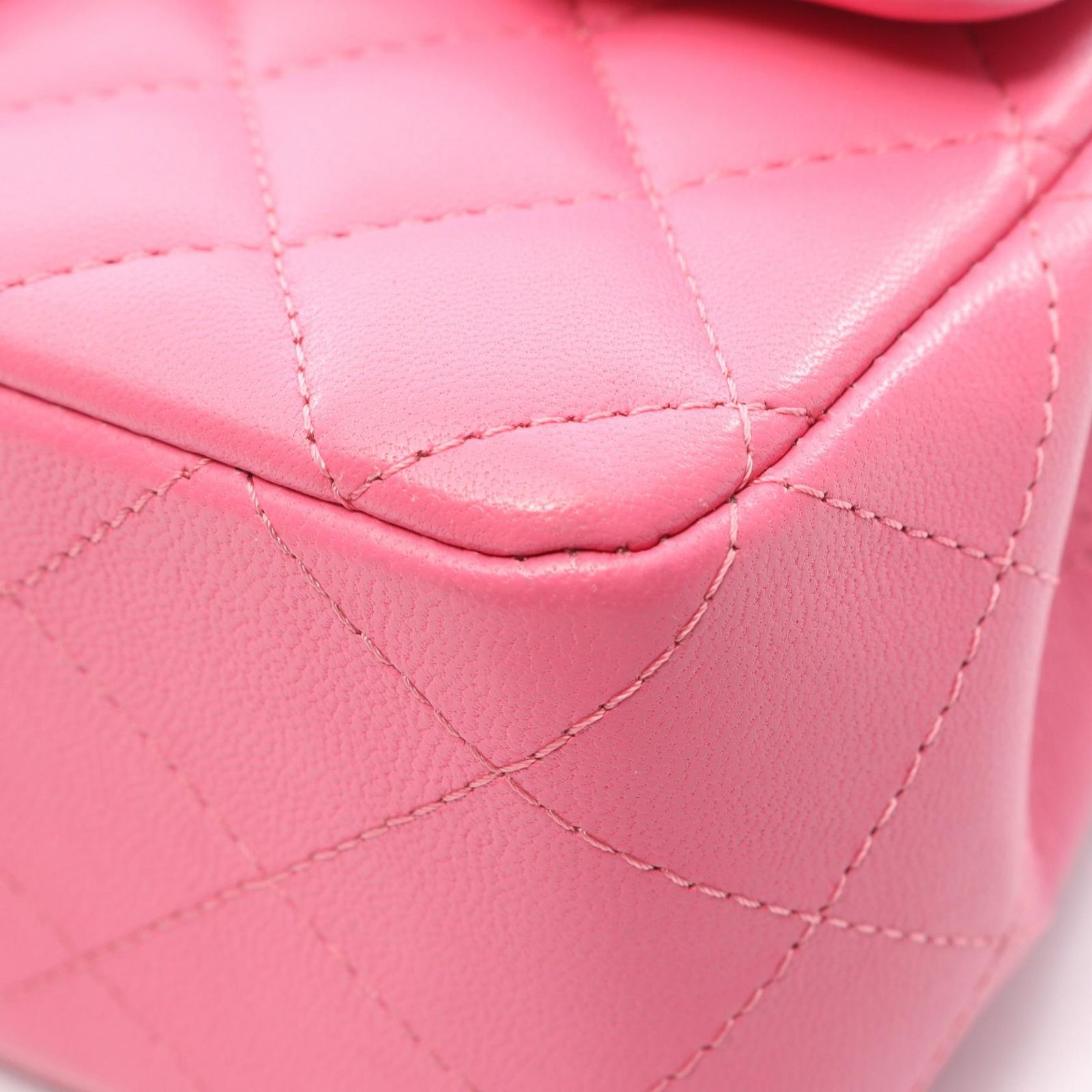 Chanel Shoulder Bag Mini Quilted 20 Pink Lambskin Chain — view 7