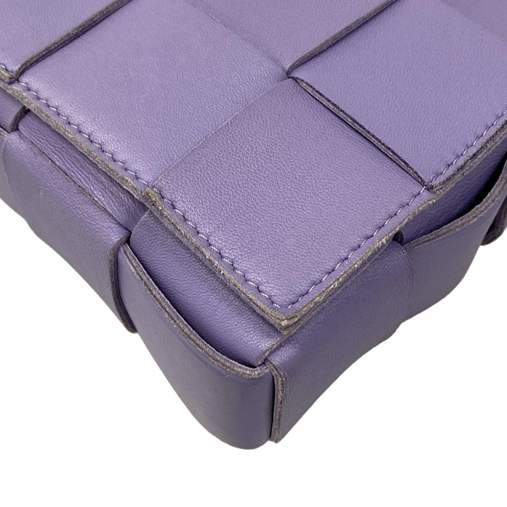 Bottega Veneta Shoulder Bag Cassette Purple Leather — view 6