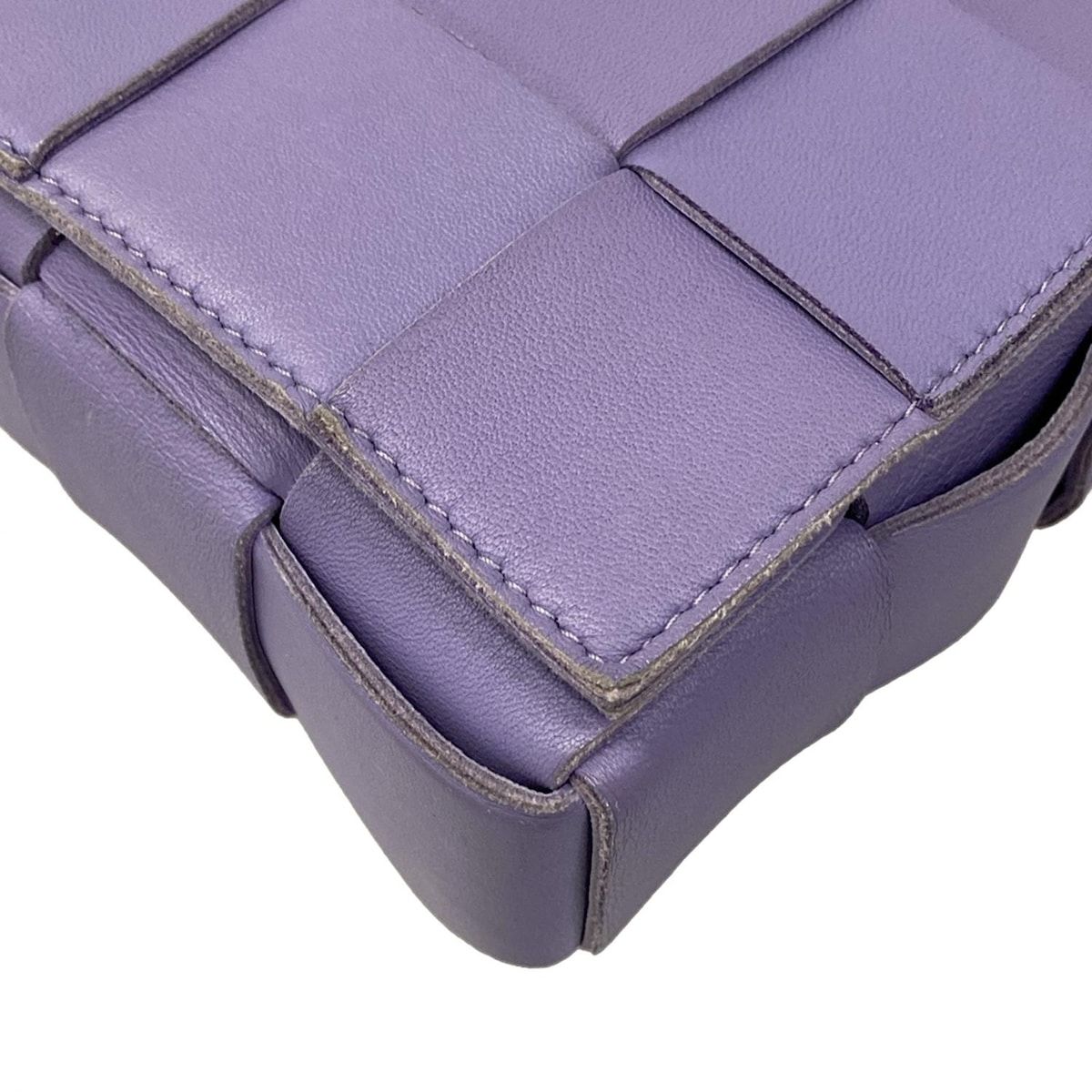 Bottega Veneta Shoulder Bag Cassette Purple Leather — view 6