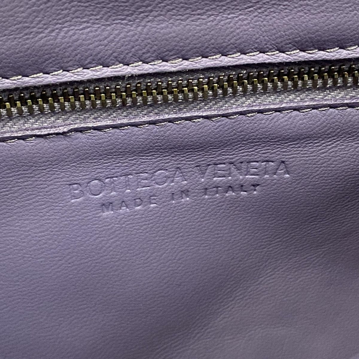 Bottega Veneta Shoulder Bag Cassette Purple Leather — view 8