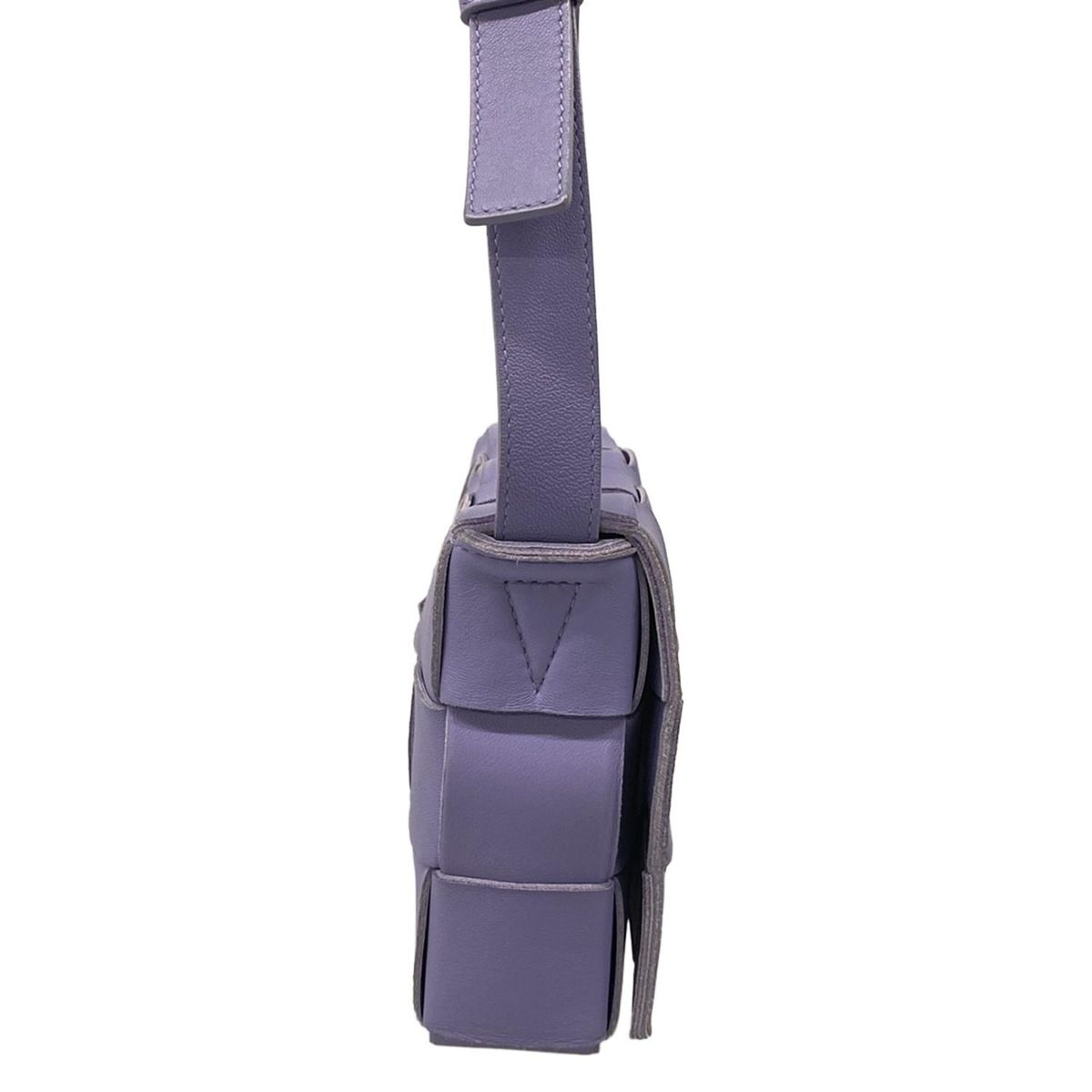 Bottega Veneta Shoulder Bag Cassette Purple Leather — view 2