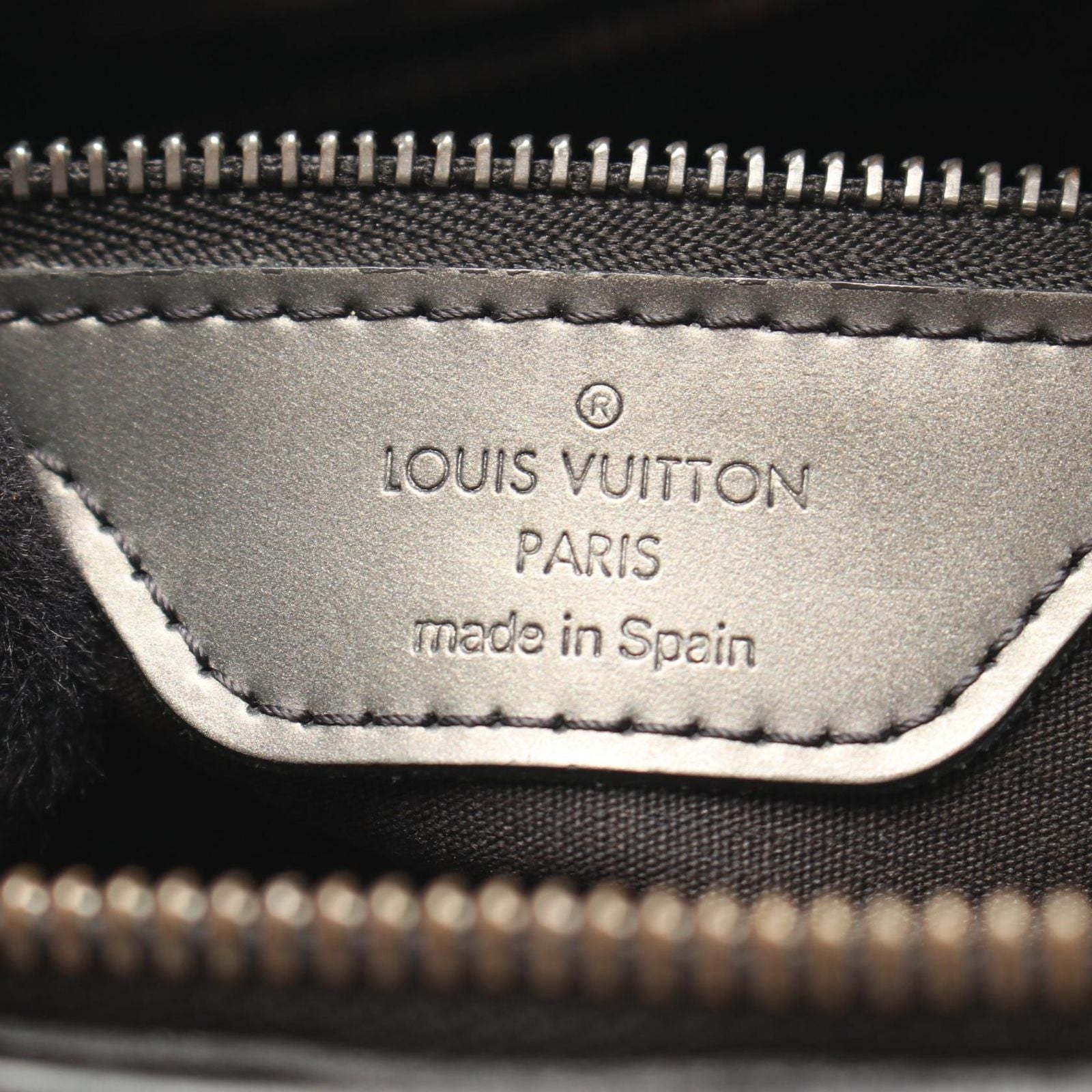 Louis Vuitton Handbag Stockton Monogram Matte Noir Leather — view 4